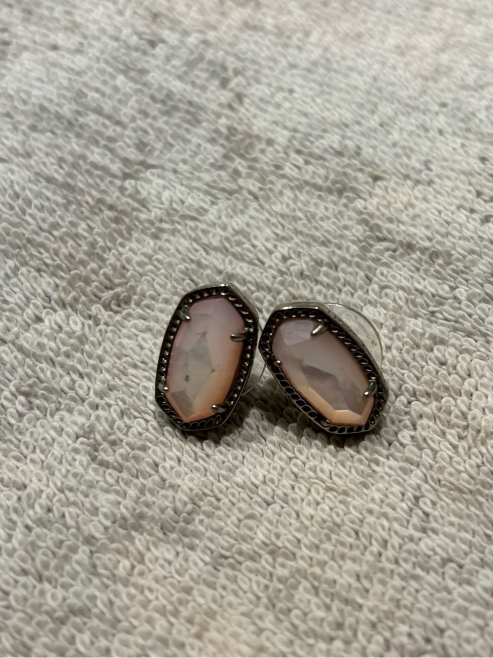 Discontinued Kendra Scott Rose Pink Faceted Stone Stud Earrings